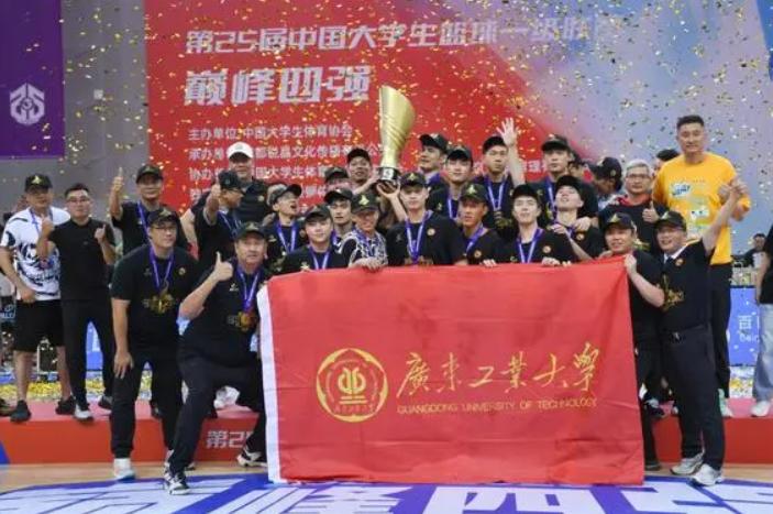 曝广州男篮从三方交易中得到陈国豪广州男篮重磅三方交易，陈国豪强势加盟，点燃球迷热情！