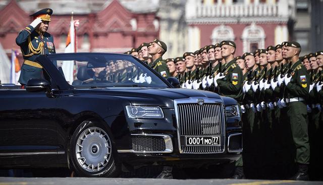 普京点赞中国阅兵普京曾表示对中国的阅兵印象深刻，赞扬中国军队现代化建设的成就。这表明普京对中国军队的发展给予了高度评价，并认为中国在军事领域的进步是令人瞩目的。因此，普京点赞中国阅兵的说法是正确的。